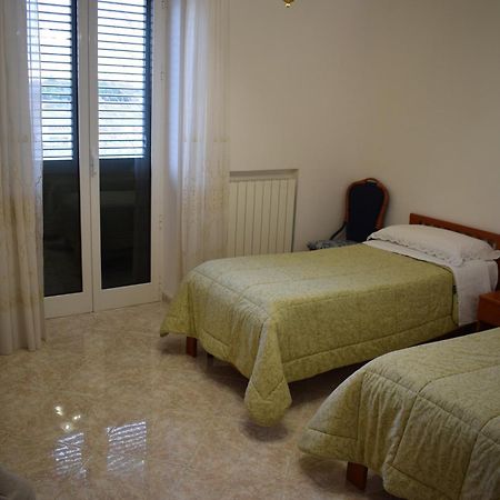 Valle Holiday لوكوروتوندو المظهر الخارجي الصورة
